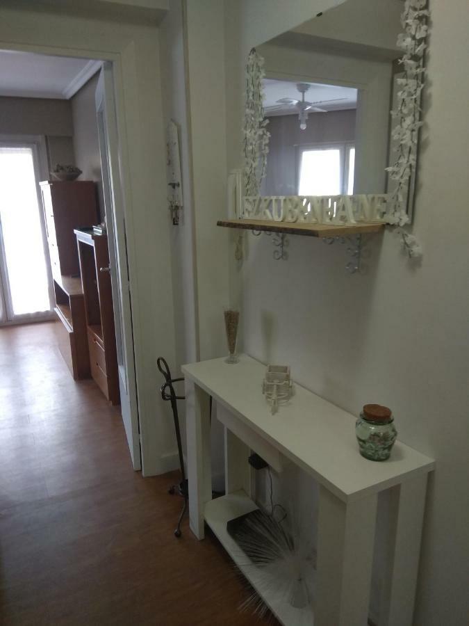 Apartamento Ezkubenea Lägenhet Rentería Exteriör bild